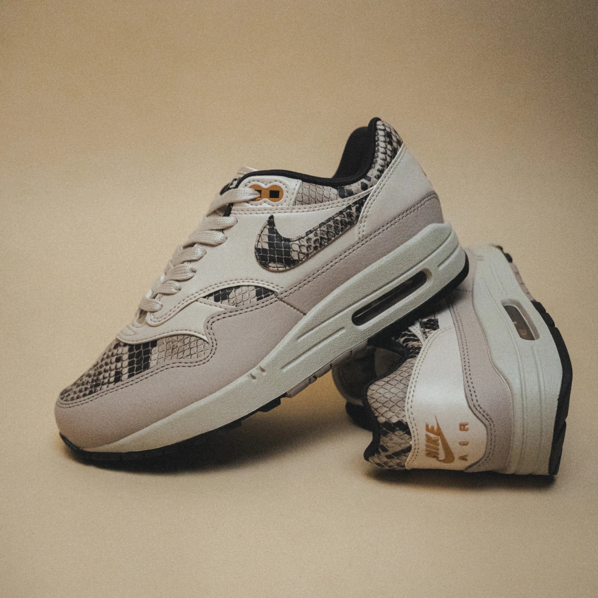 Nike air-max-1-snakeskin-light-orewood-brown-8 HF5338-100