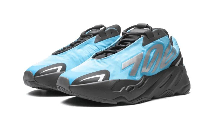 Adidas Yeezy 700 MNVN Bright Cyan-GZ3079-schoenen JHypes