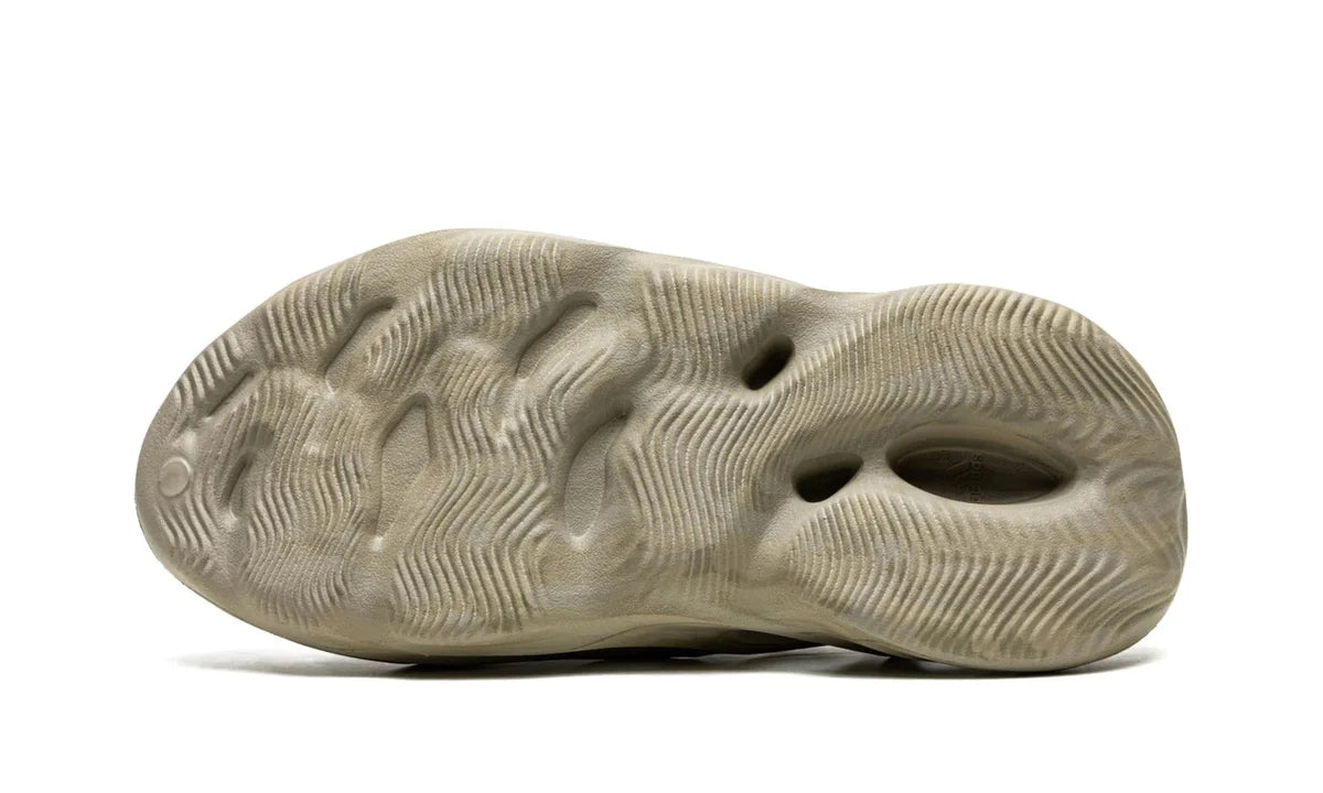 Adidas Yeezy Foam RNNR Stone Sage-GX4472-schoenen JHypes
