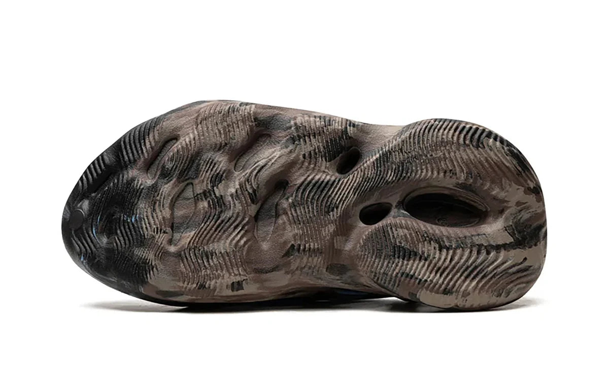 Adidas Yeezy Foam RNR MX Cinder- ID4126-schoenen JHypes