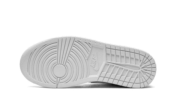 Air Jordan 1 Mid Triple White (2022)-554724-136-schoenen JHypes