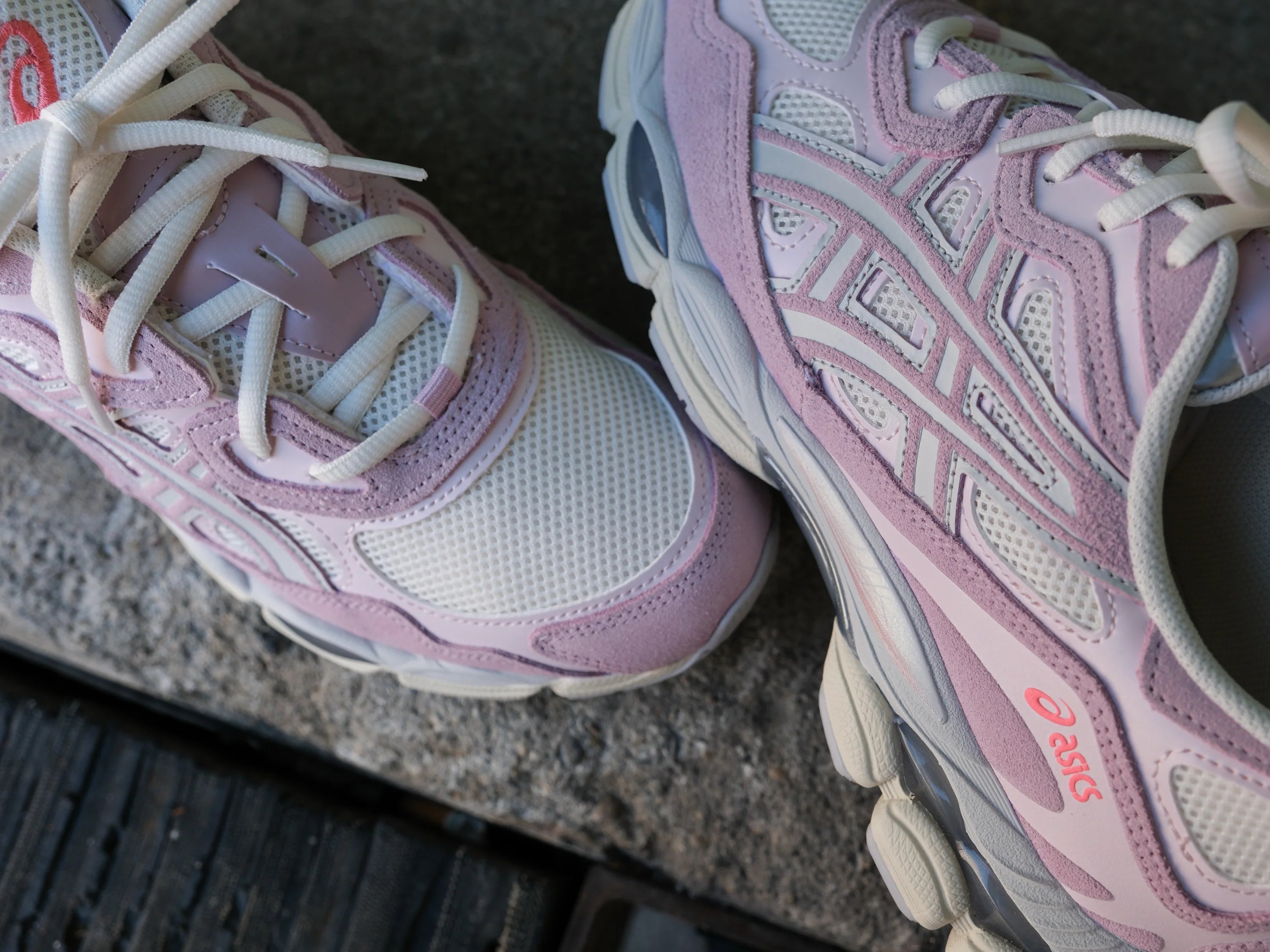 Asics Roze Pink