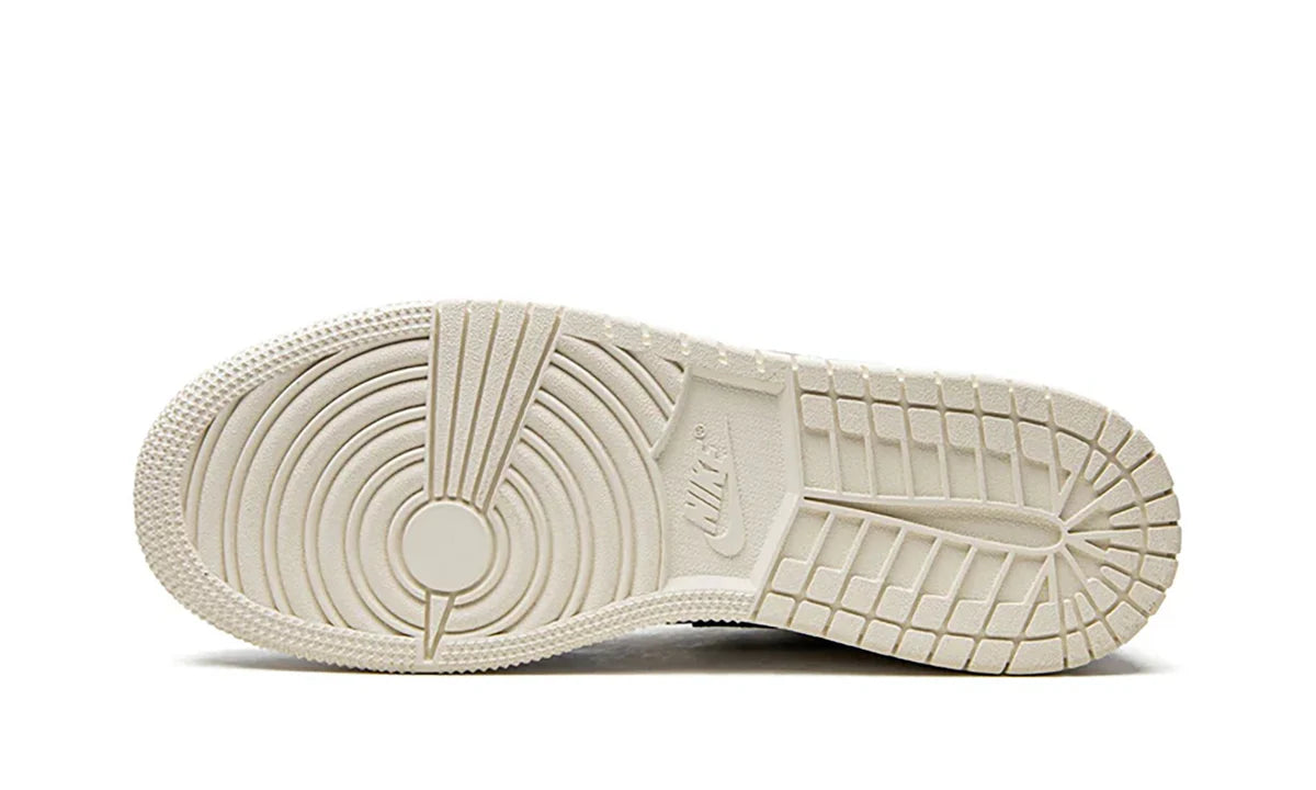 Jordan 1 Low Ice Blue (GS) -554723-401-schoenen JHypes