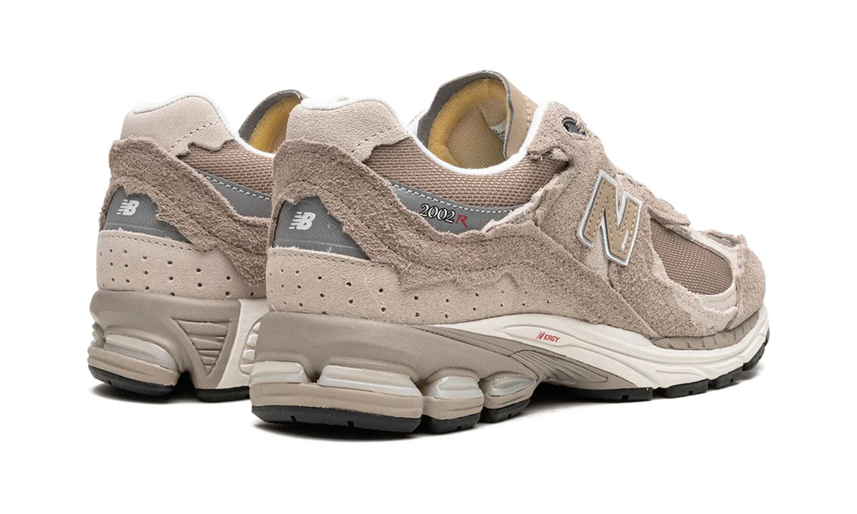 New Balance 2002R Protection Pack Beige-M2002RDL-sneakers JHypes