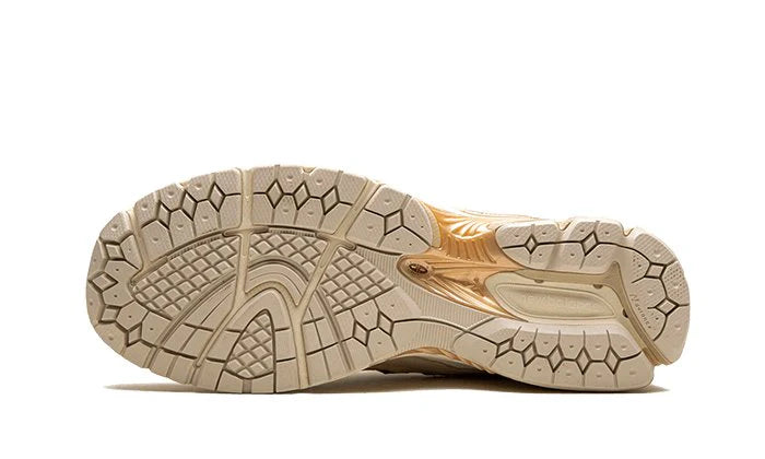 New Balance 2002R Protection Pack Sandstone Turtledove-M2002RDQ-schoenen JHypes