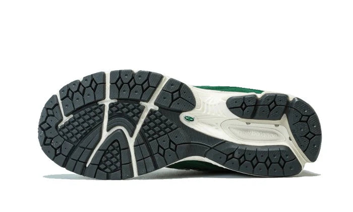 New Balance 2002R Suede Pack Forest Green-M2002RHB-schoenen JHypes