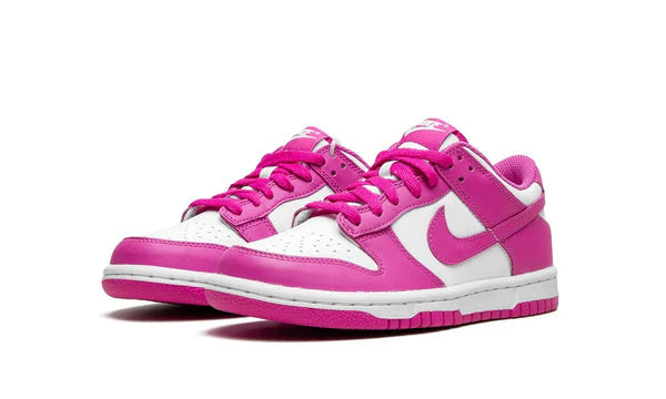 Nike_Dunk_Low_Active_Fuchsia_FJ0704-100_JHypes_Schoenen_Roze