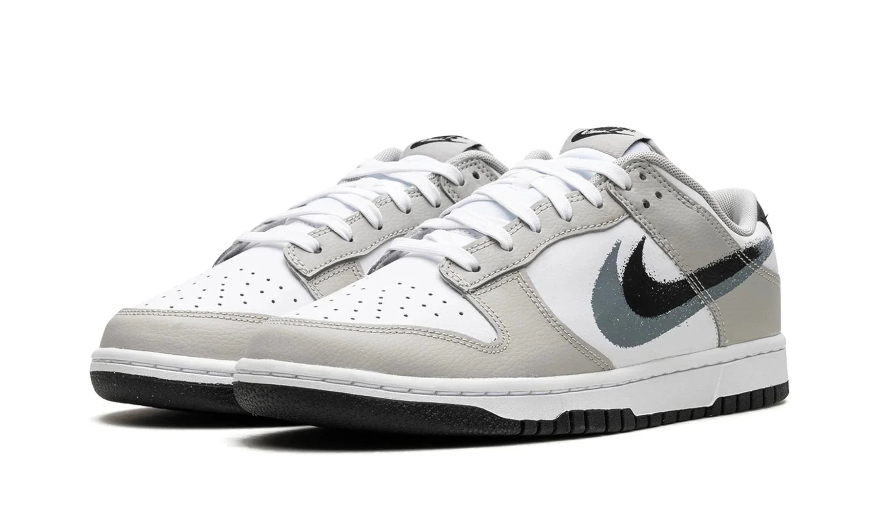 Nike Dunk Low Stencil Swoosh-FD0661-100-schoenen JHypes