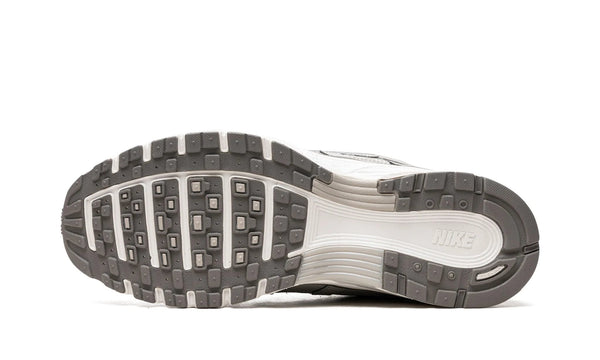 Nike P-6000 Light Iron Ore-FN6837-012-schoenen JHype