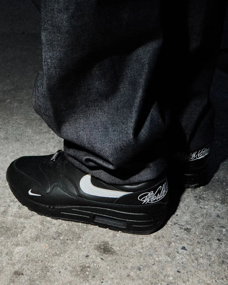 supreme nike air max