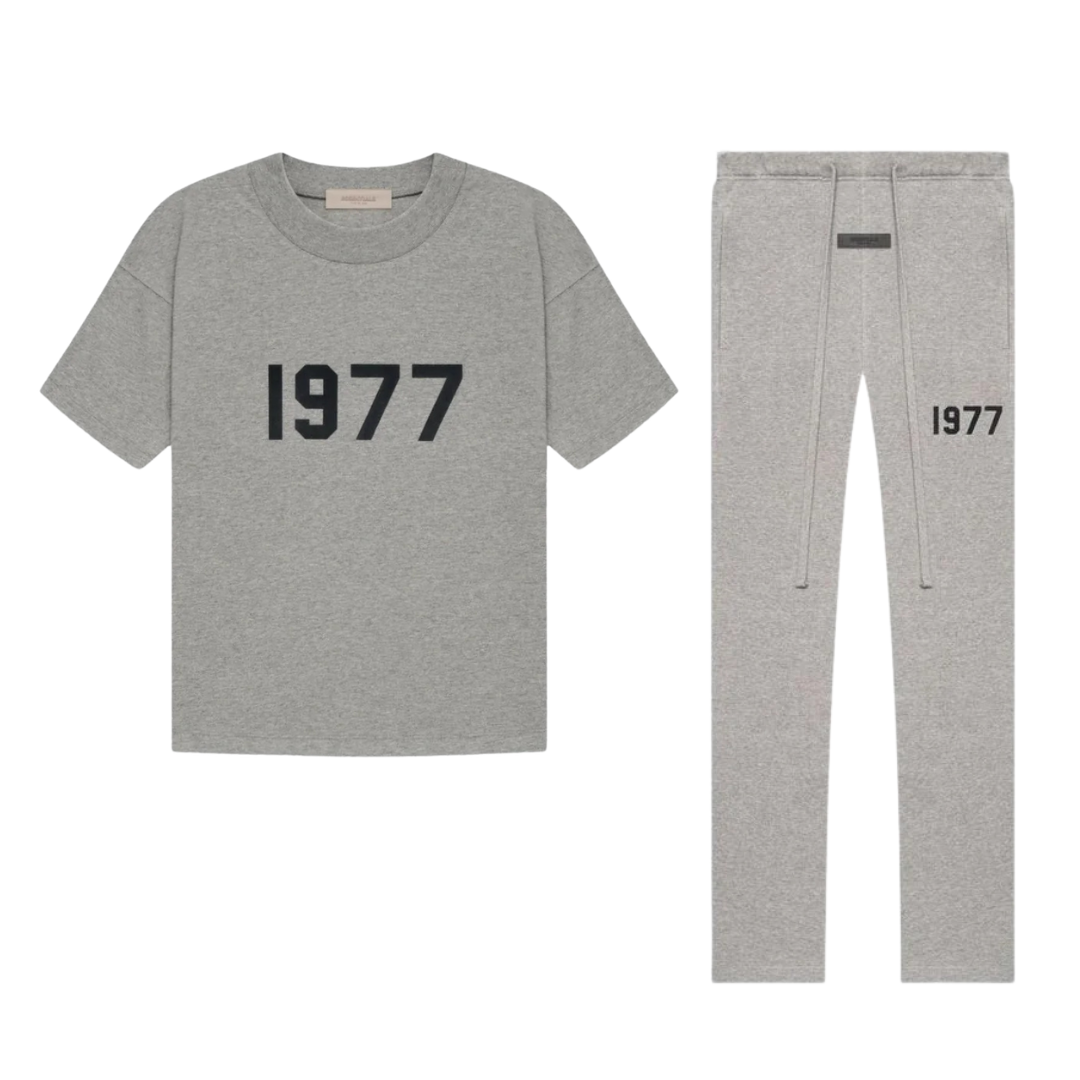 Fear of God Essentials 1977 Dark Oatmeal T-Shirt + Lange Broek