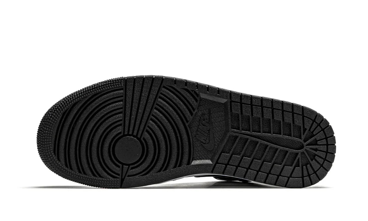 Jordan 1 mid Carbon Fiber