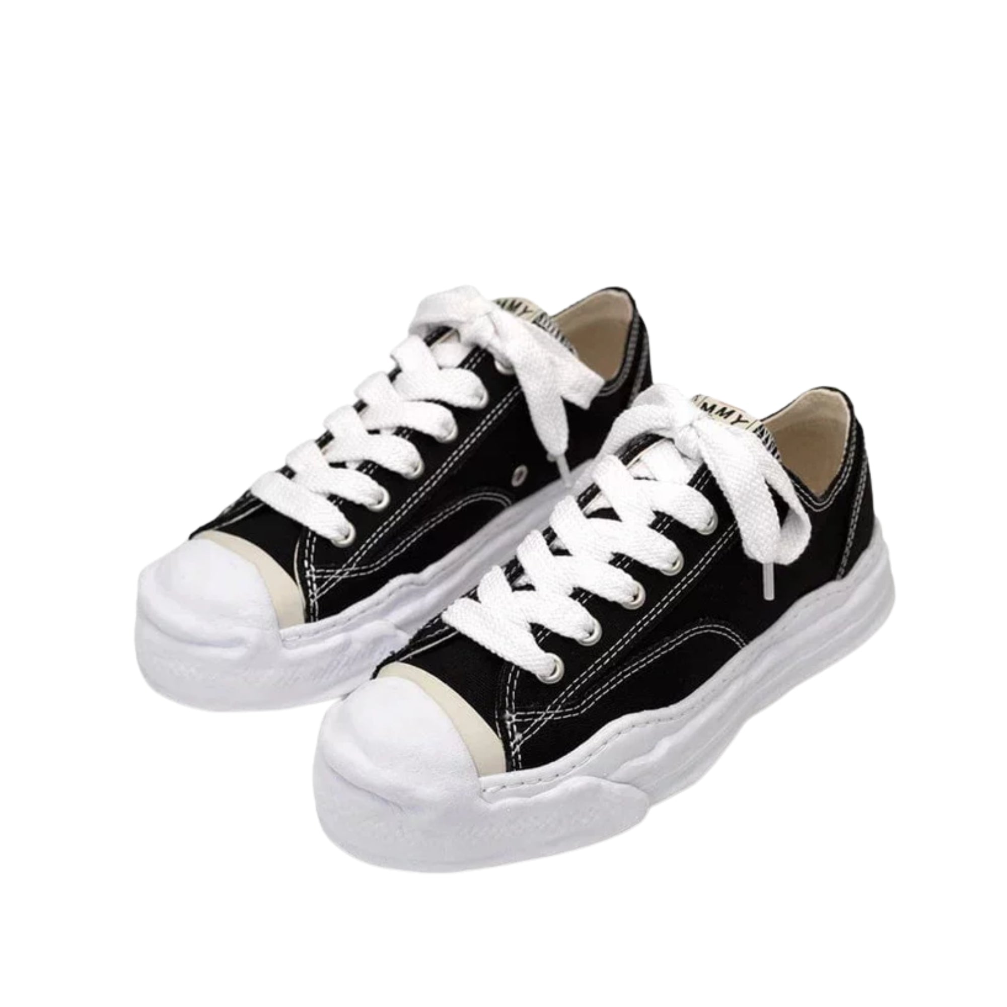maison mihara zwart sneakers